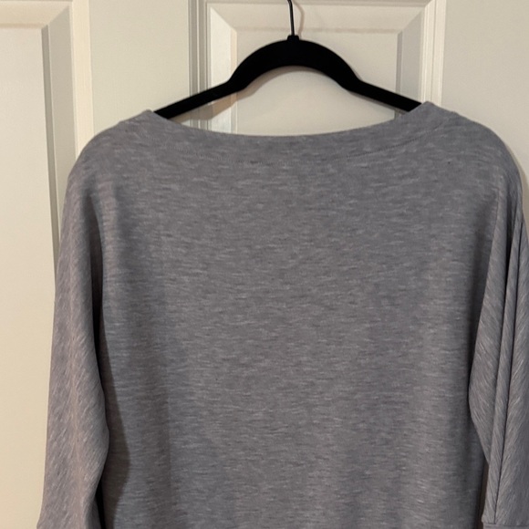 White House Black Market Heather Gray Women's Sweater - Picture 6 of 6